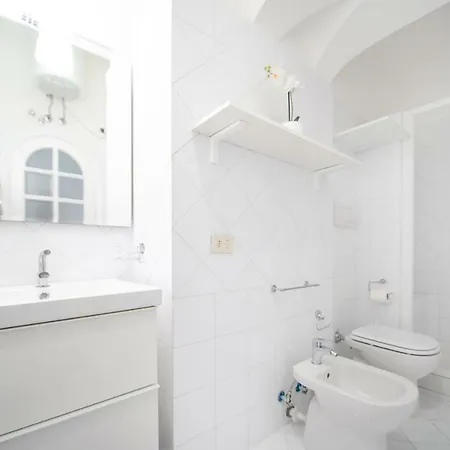 Appartement Camerelle 33 *